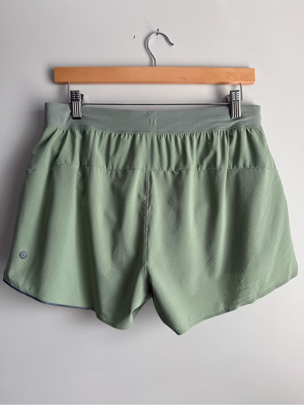 Lululemon Fast and Free Short 3" Mens Large Sage